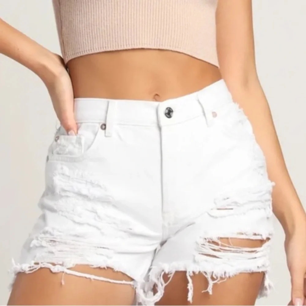 🟤NWT FREE PROPLE Mid-Rise Maggie Denim Shorts in Optic White Sz 26